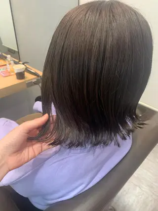 ショート カラー ヘアアレンジ サナ🌱 切りっぱなしボブのヘアスタイル