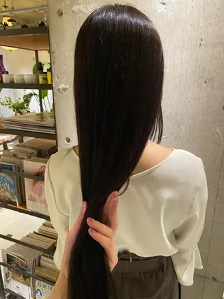 ロング 聖 来のヘアスタイル