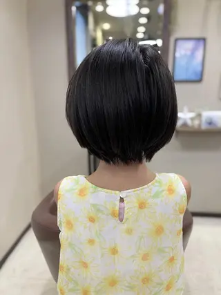 ショート ハイトーン belle ナホのヘアスタイル