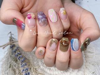 ショート カラー ネイル Le’a NailSalonのネイルデザイン