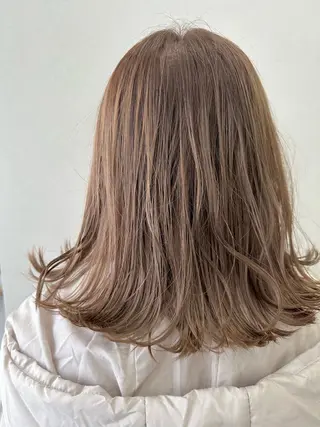 ミディアム カラー アライ ナタカのヘアスタイル