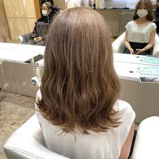 セミロング カラー 🌿レイヤー/ブリー チ/🌿JINのヘアスタイル