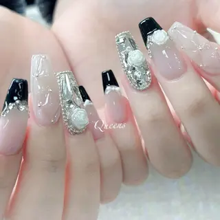 ネイル Queens テイのネイルデザイン
