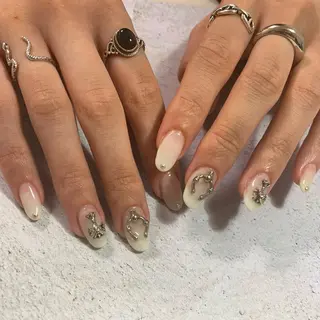 ネイル clocln / Suzukaのネイルデザイン