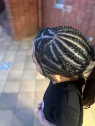 ロング 横山 千春のヘアスタイル