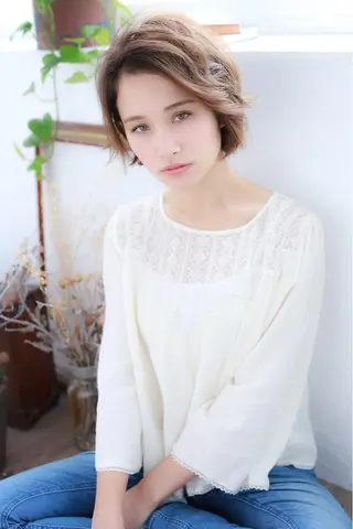 ショート ホカリ ツカサのヘアスタイル