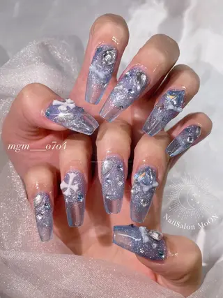 MoON...❤︎ MeGuのネイルデザイン