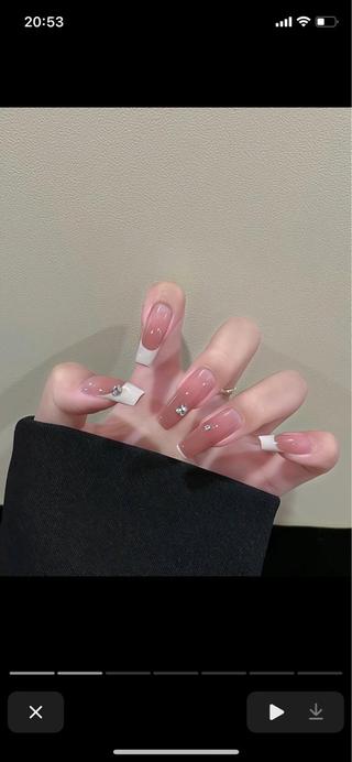 ネイル エリ🫧 nail池袋東口のネイルデザイン