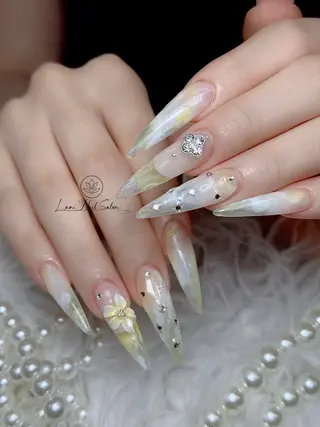 ネイル Lumi Shinokuboのネイルデザイン