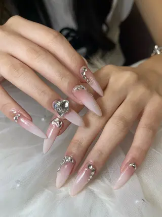 ネイル NiJi Nailsのネイルデザイン