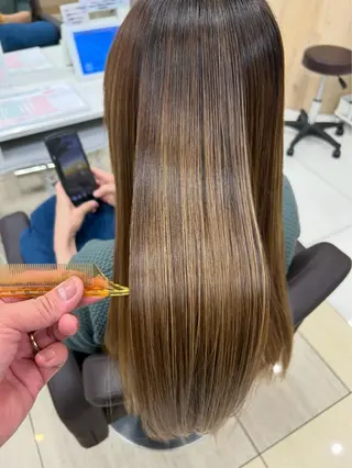 ロング 山本 龍亜のヘアスタイル