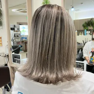 ミディアム カラー KR2S× 亜以加のヘアスタイル