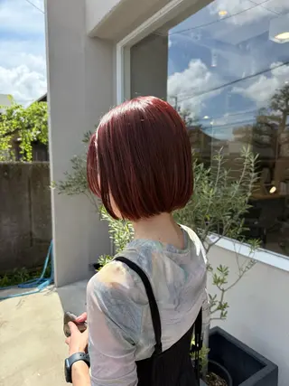 ショート カラー anju/レイヤー カット/ハイトーンのヘアスタイル