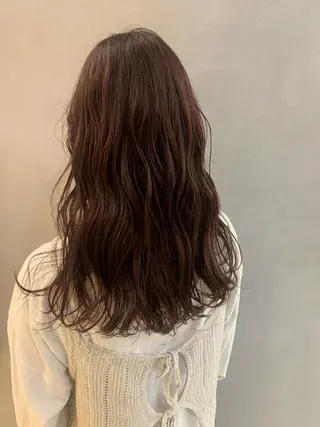 ロング 土佐 優奈のヘアスタイル