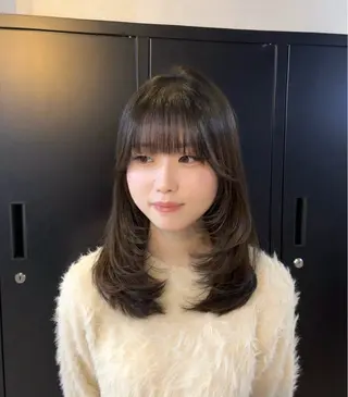 ミディアム 【大人っぽ顔周り】 小城 雪のヘアスタイル