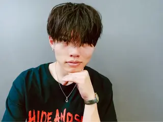 ショート パーマ メンズ 飛田 優のヘアスタイル