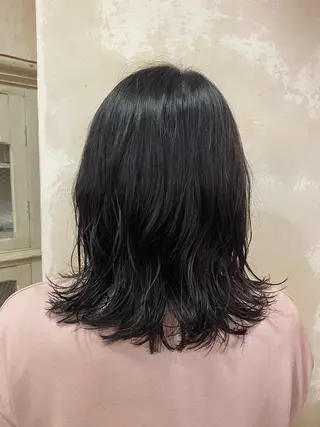 ミディアム 井上 日菜乃のヘアスタイル
