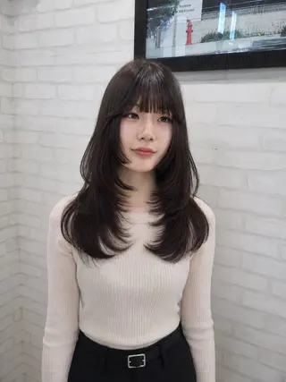 セミロング 髪質改善 韓国風 池田一之のヘアスタイル