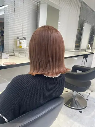 ショート カラー 韓国レイヤー透明感 艶カラー美髪縮毛矯正のヘアスタイル