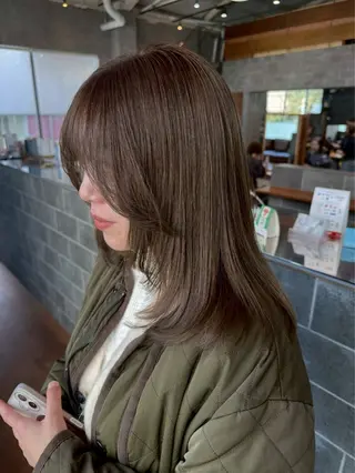 カラー うる艶カラー 🪽💫まいかのヘアスタイル