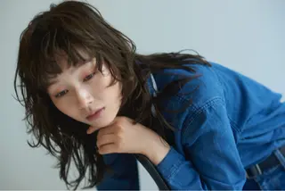 ロング カラー 野田 カレンのヘアスタイル
