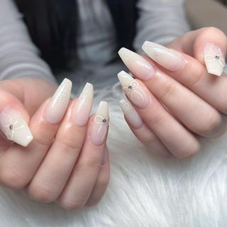 ネイル WHITENAIL miyuのネイルデザイン