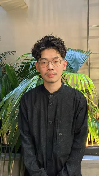 パーマ メンズ 本田 央介のヘアスタイル