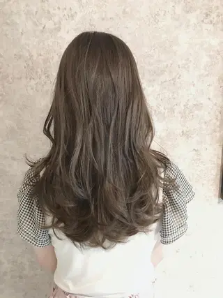 ミディアム ハイトーンブリーチ 土坂 由志【京都】のヘアスタイル