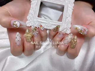 ネイル ネイルサロン ルミア Lumia 店長施術のネイルデザイン