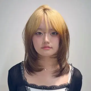 ミディアム 【韓国×ハイトーン】 🇰🇷SOGO🩶のヘアスタイル