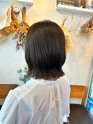 ミディアム 齊藤 萌香のヘアスタイル