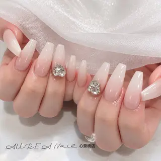 ネイル いちごちゃん Aureaのネイルデザイン