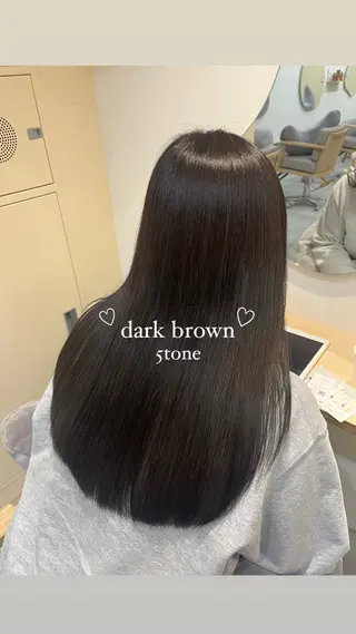 カラー 山口 愛結のヘアスタイル
