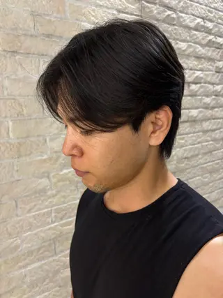 ミディアム メンズ 【メンズ特化】セン ターパート/保坂太一のヘアスタイル