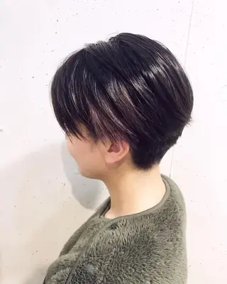 ショート カラー ボブ/縮毛/レイヤー モトナリのヘアスタイル