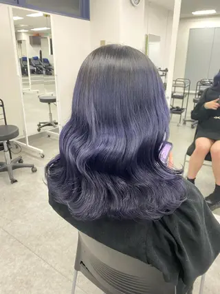 セミロング カラー ヘアアレンジ 艶カラー/ハイトーン /レイヤーカットのヘアスタイル