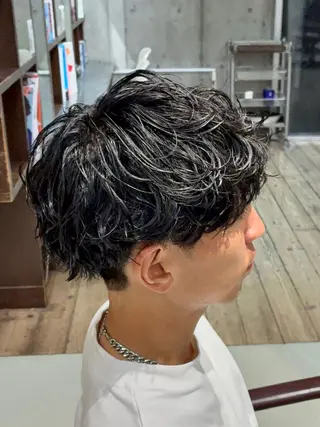 ショート パーマ メンズ 木塚 星七のヘアスタイル
