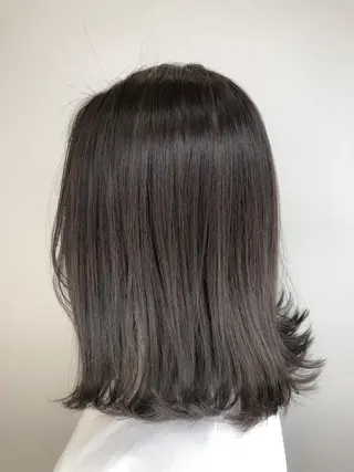 セミロング カラー 【透明感、艶髪】西村 有司のヘアスタイル
