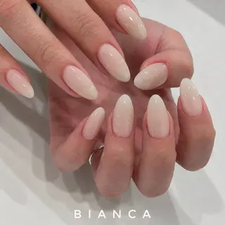 ネイル Bianca浦和西口 ANNAのネイルデザイン