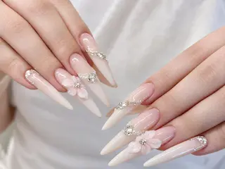 ネイル NAILS 168のネイルデザイン