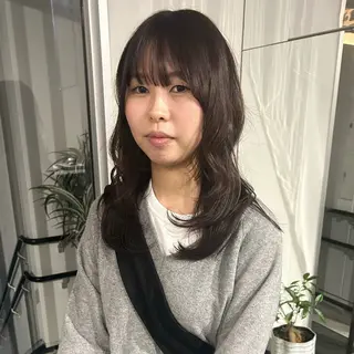 セミロング カラー 雛乃 ヒナノのヘアスタイル