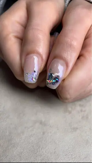 ネイル with hues AYAのネイルデザイン