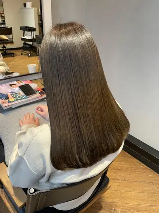 ロング 檜谷 晴　顔周りカットのヘアスタイル