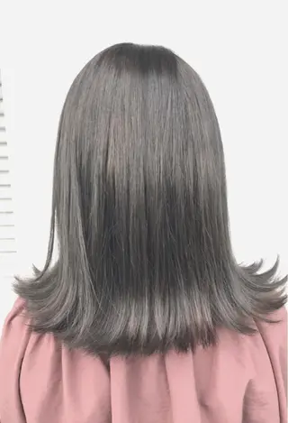 ミディアム カラー レイヤーカット匠 イソザキノリユキのヘアスタイル