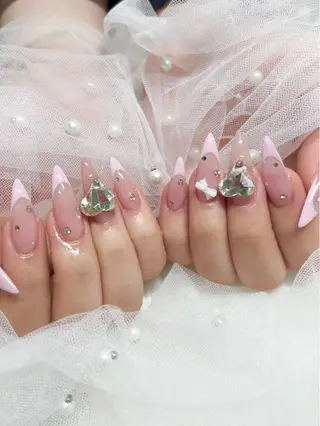 ネイル Roi ayanaのネイルデザイン