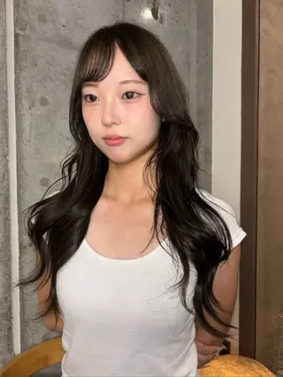カラー 佐藤 穂果のヘアスタイル