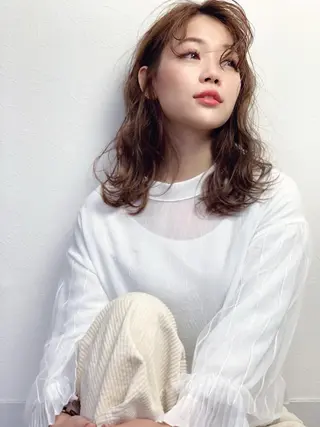 ミディアム カラー パーマ ヘアアレンジ キッズ ネイル 岩崎 克秀のヘアスタイル