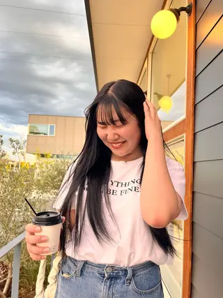 ロング カラー 吉水 果穂のヘアスタイル
