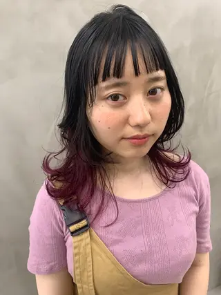 カラー 💓パーマ，💗 レイヤーカットのヘアスタイル