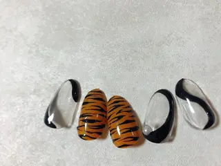 ネイル mogunail &blowのネイルデザイン